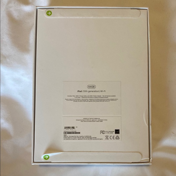 Apple iPad 10th Generation Wi-Fi - Silver - Picture 3 of 3